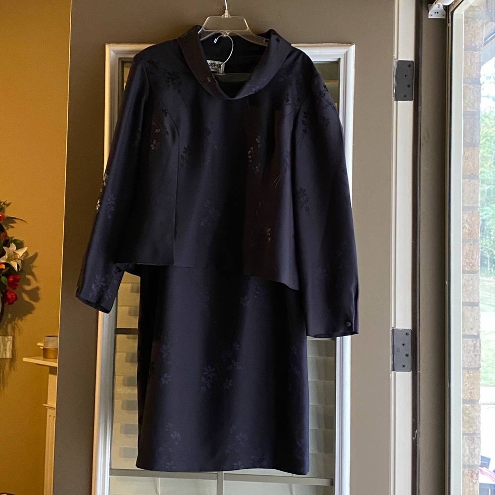 Women’s skirt suit set casual size 16